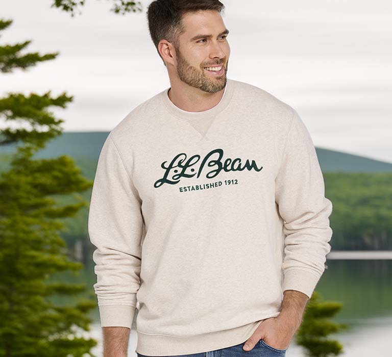 ESSENTIAL LOGO SWEATSHIRT