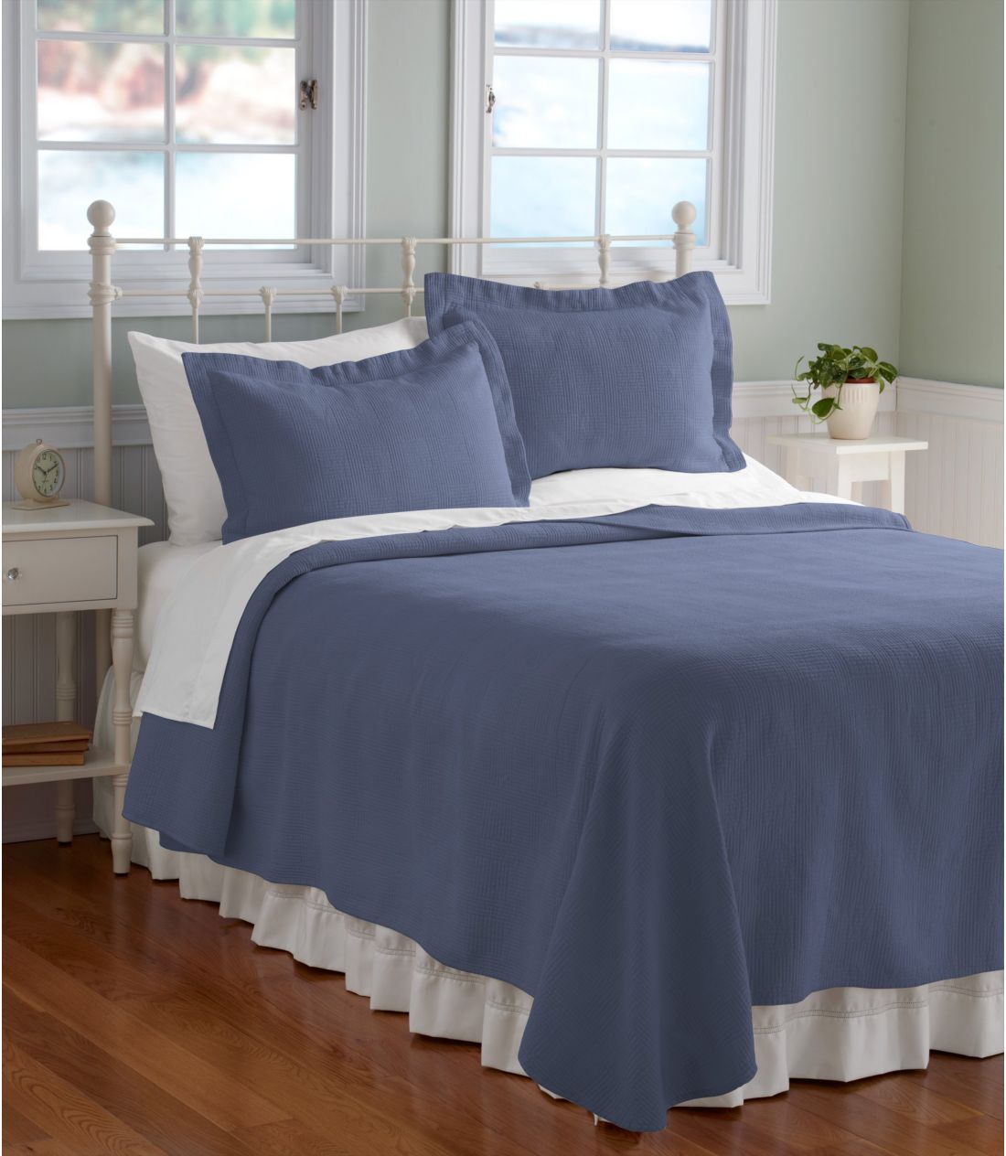 re[WE}ebZExbhXvbh^Vintage Matelasse Bedspread