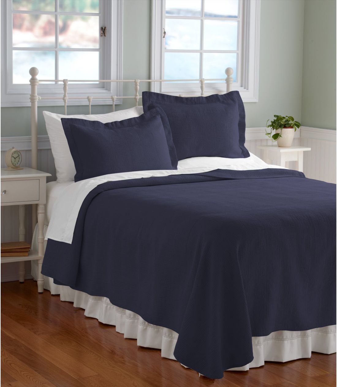 re[WE}ebZExbhXvbh^Vintage Matelasse Bedspread
