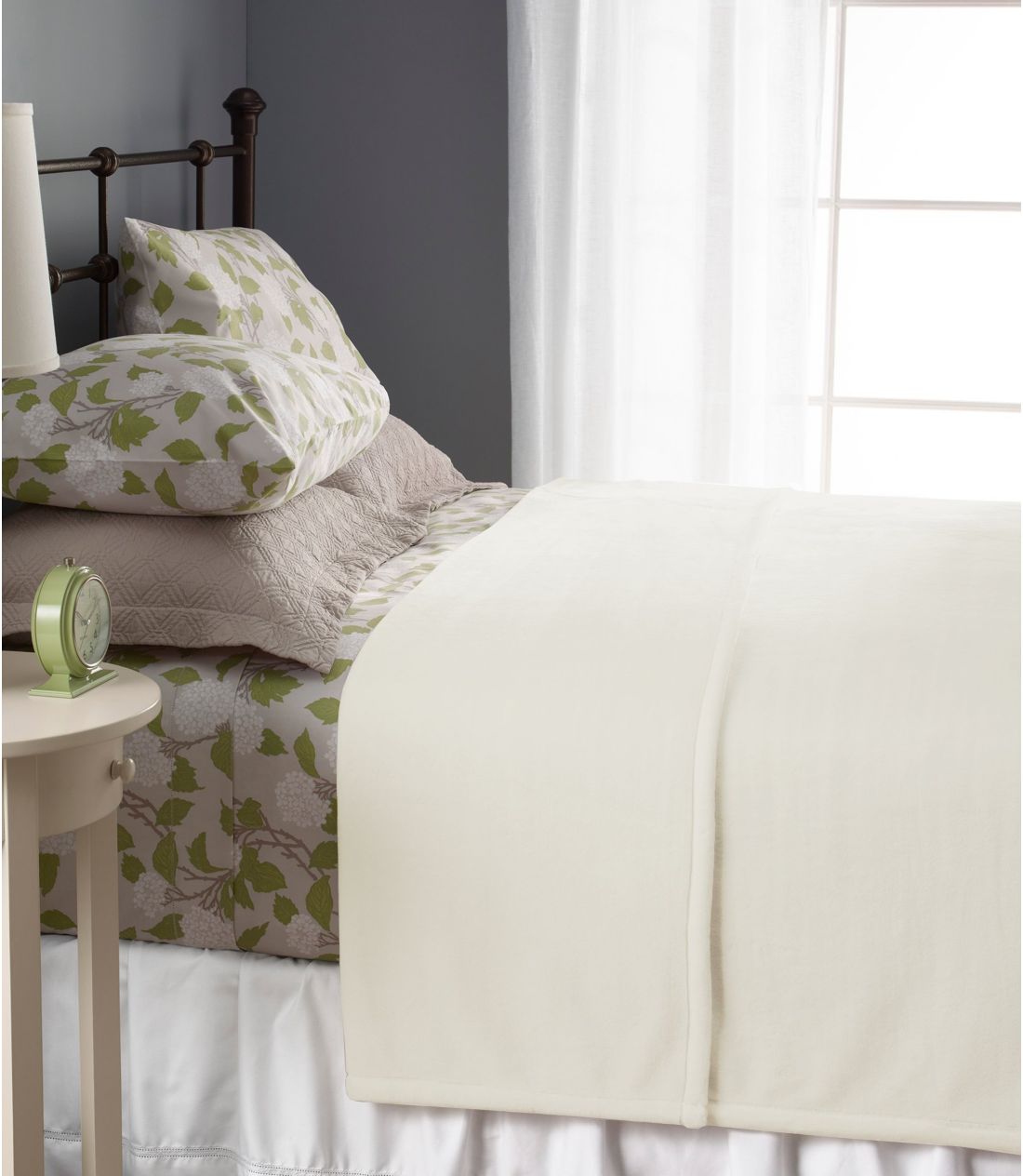 EBPbhER[W[EuPbg^Wicked Cozy Blanket