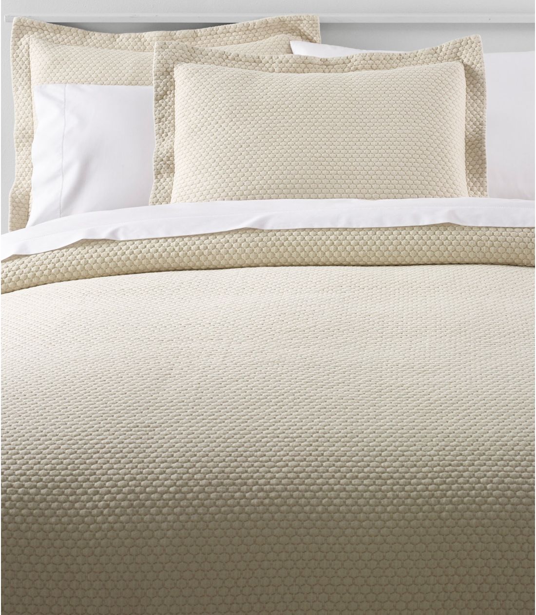 I[KjbNEnjJE}ebZEJo[bg^Organic Honeycomb Matelasse Coverlet