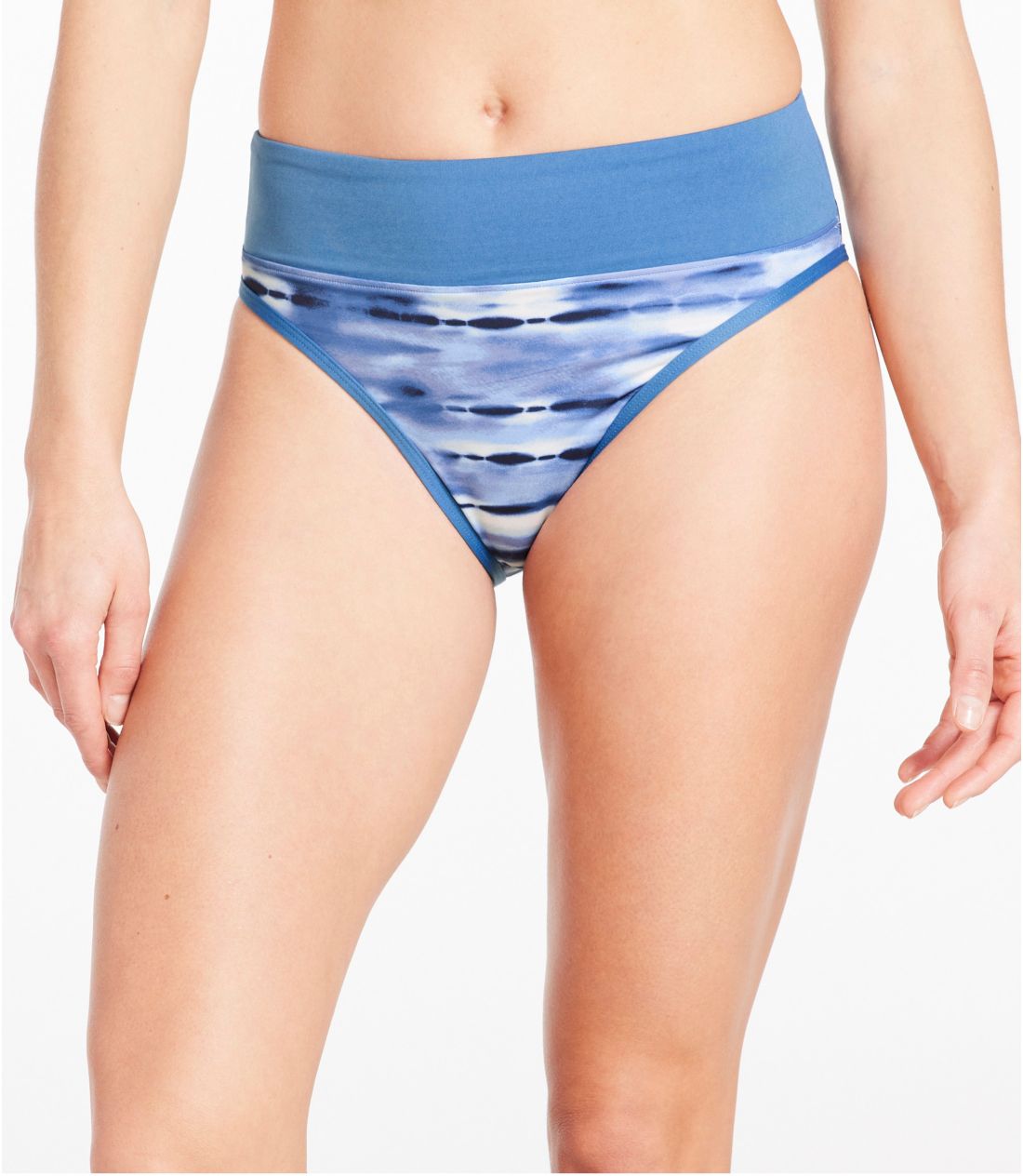 j[EJgEXCEGAA~bhCYEu[t@vg^Women's New Currents Swimwear, Mid-Rise Brief Print