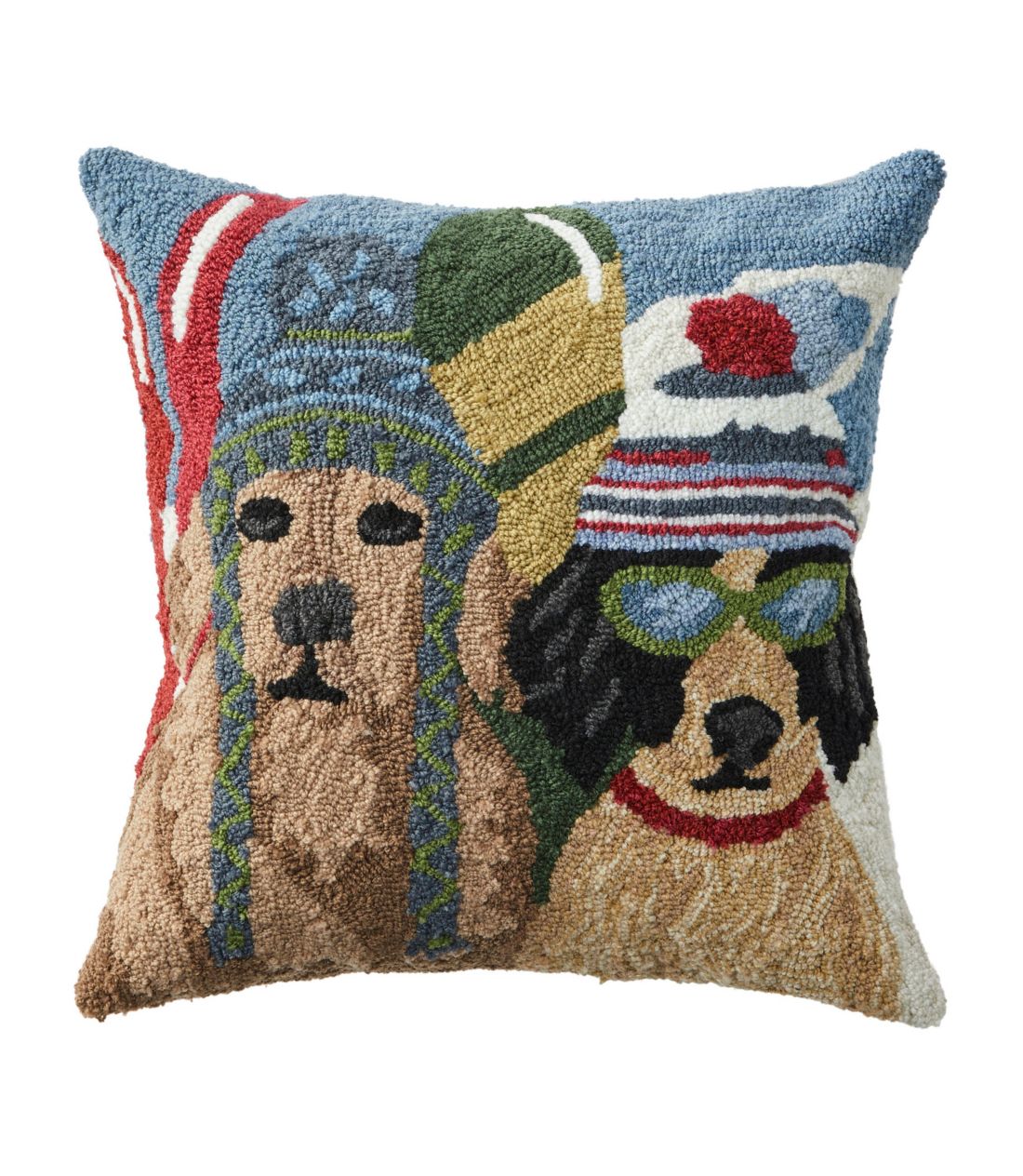 ChA/AEghAEtbNEs[AhbOEXL[CO^Indoor/Outdoor Hooked Pillow, Dogs Skiing