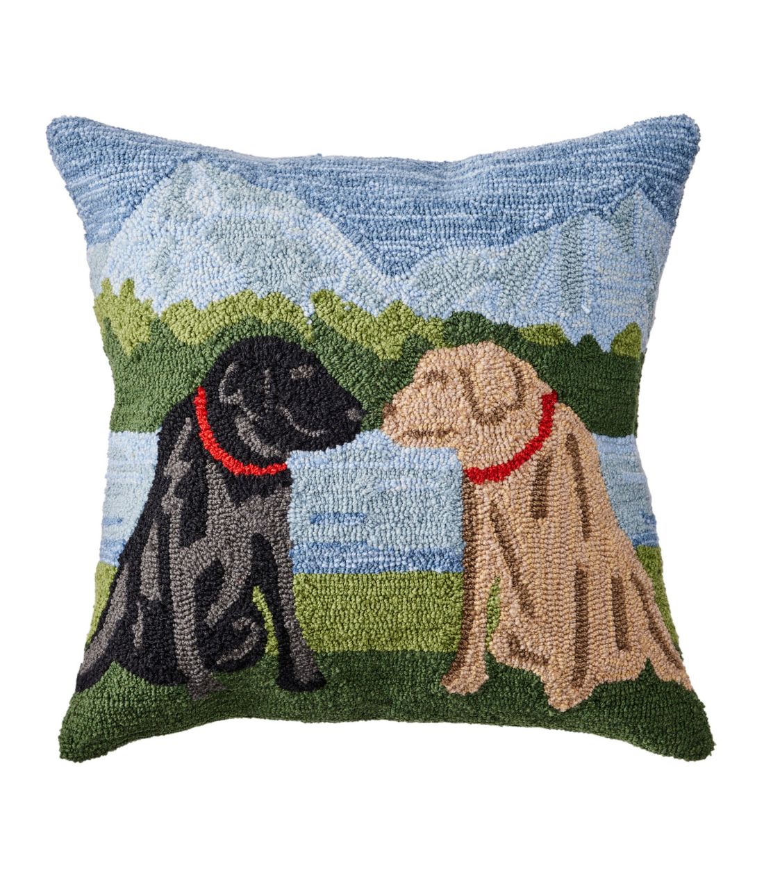 ChA/AEghAEtbNEs[A}EeEhbO^Indoor/Outdoor Hooked Pillow, Mountain Dogs